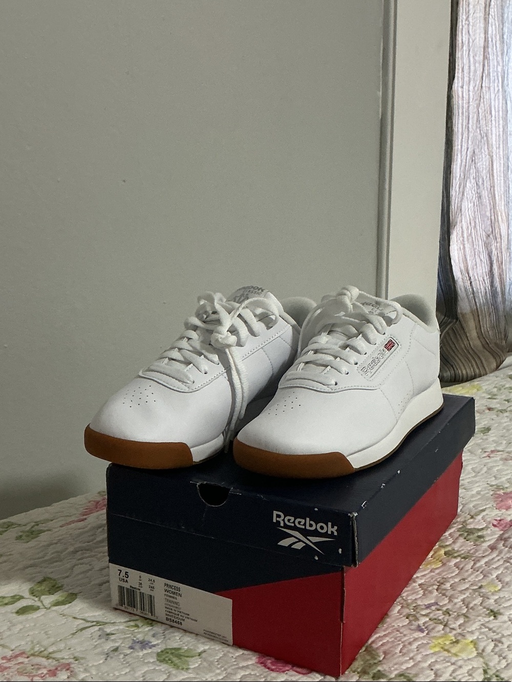 Reebok Classic White Leather Sneakers with Gum Sole